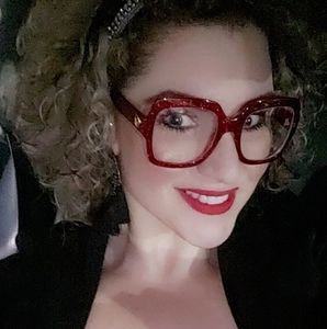 Meet your Posher, Marcella